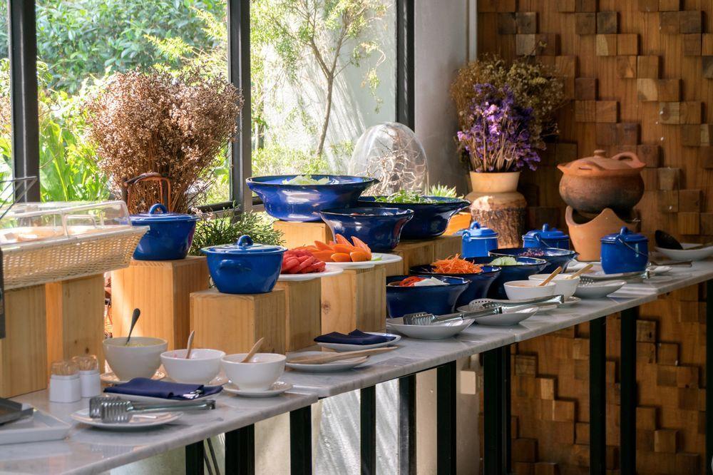The Core Gallery Hotel Chiang Mai Bagian luar foto