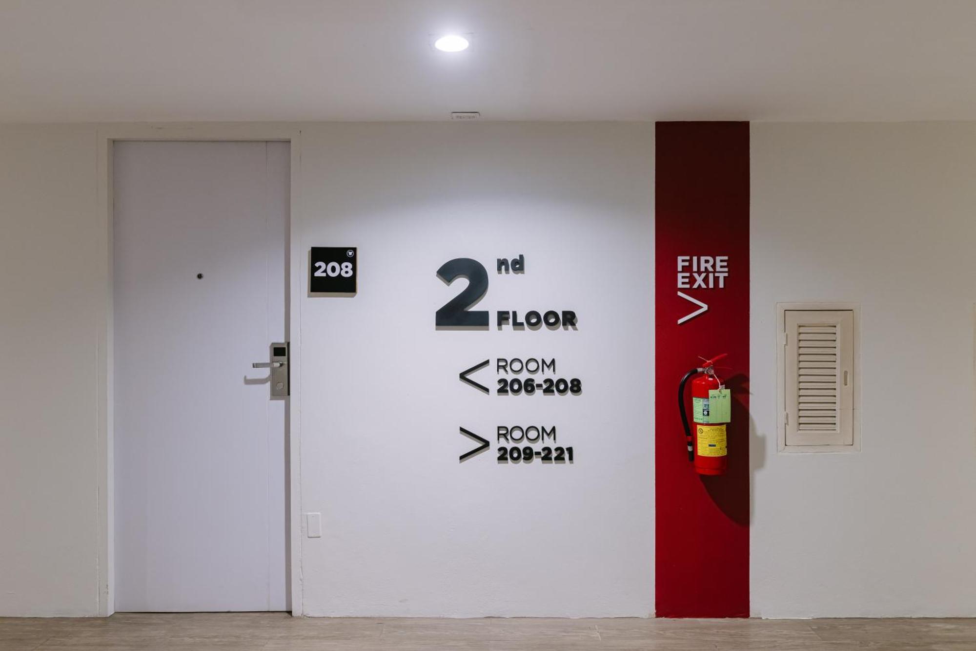 The Core Gallery Hotel Chiang Mai Bagian luar foto