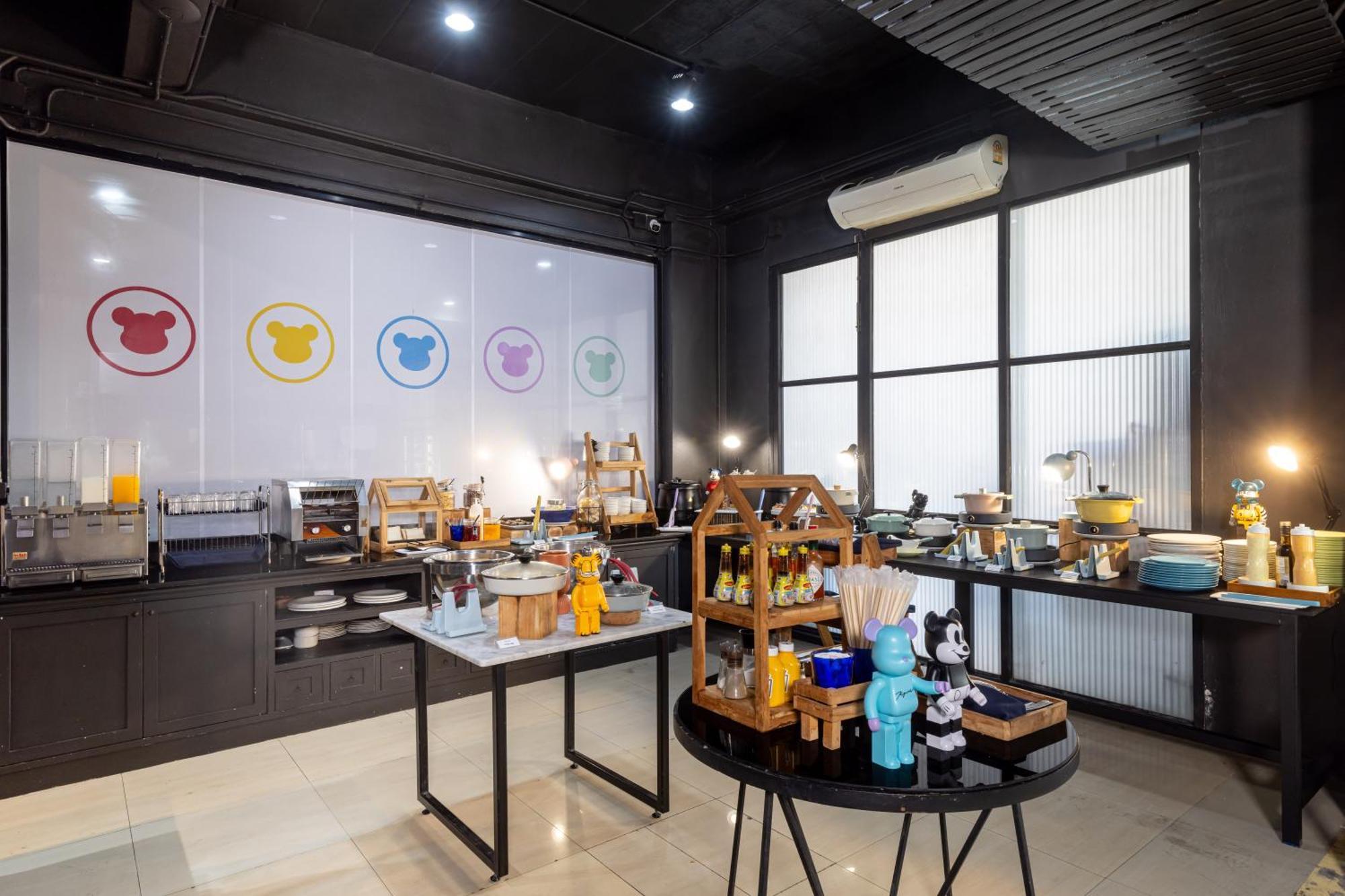 The Core Gallery Hotel Chiang Mai Bagian luar foto